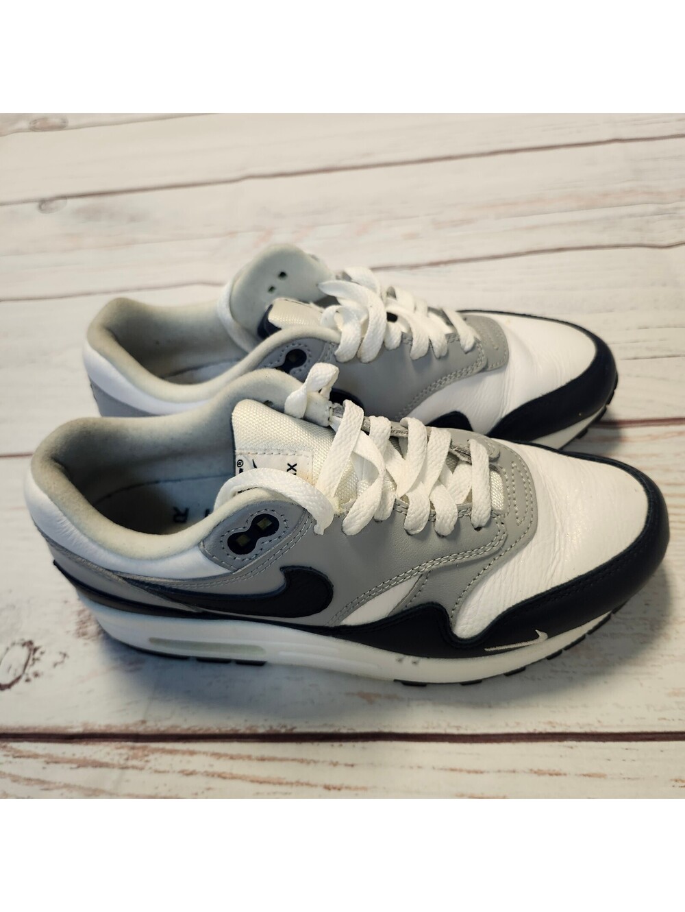 Nike Air Max 1 Essential White Gray Navy Sneakers Size US 5.5
